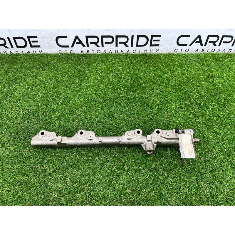 Паливна рампа (паливна система) Nissan Juke F15 2011 1.6 175211KC0A