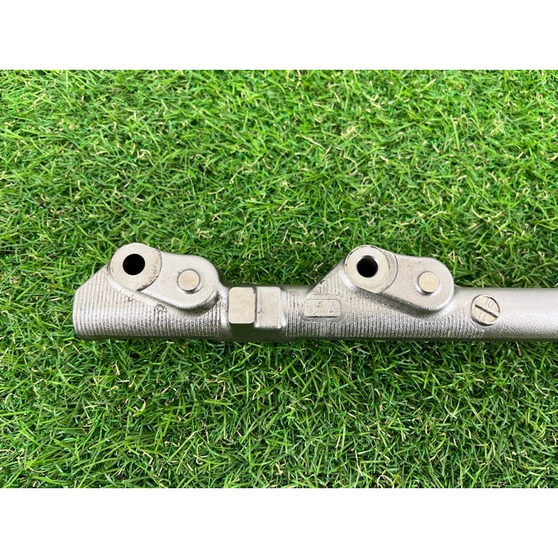 Паливна рампа (паливна система) Nissan Juke F15 2011 1.6 175211KC0A