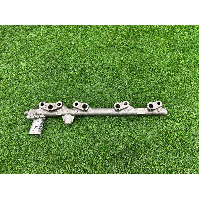 Паливна рампа (паливна система) Nissan Juke F15 2011 1.6 175211KC0A