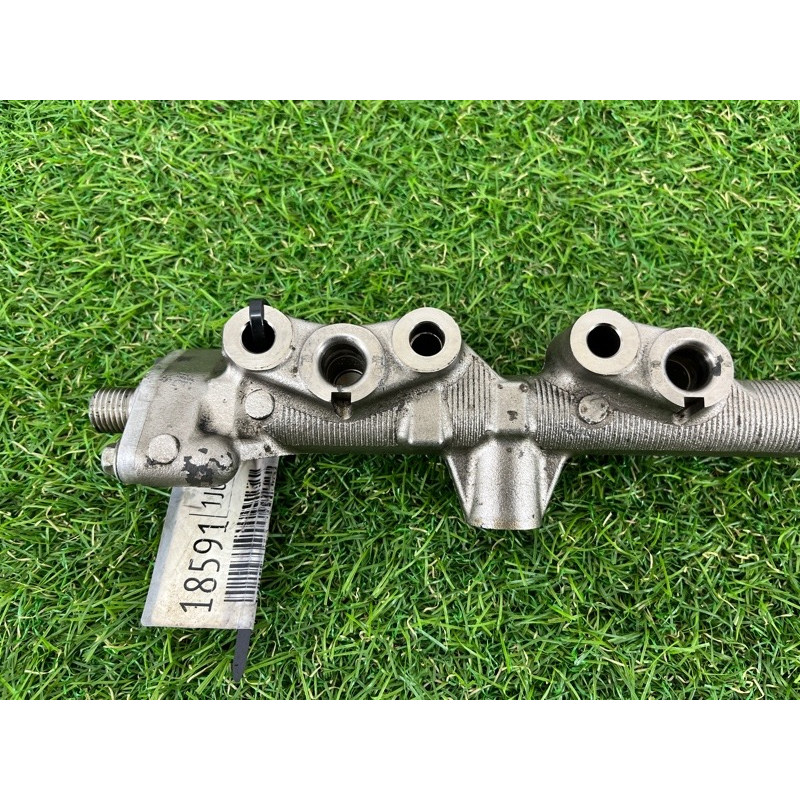 Паливна рампа (паливна система) Nissan Juke F15 2011 1.6 175211KC0A