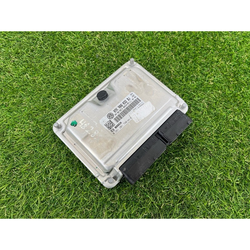 Блок управления двигателем (электрика / блок управления) Volkswagen Golf 1K 2.5 07K906032BJ