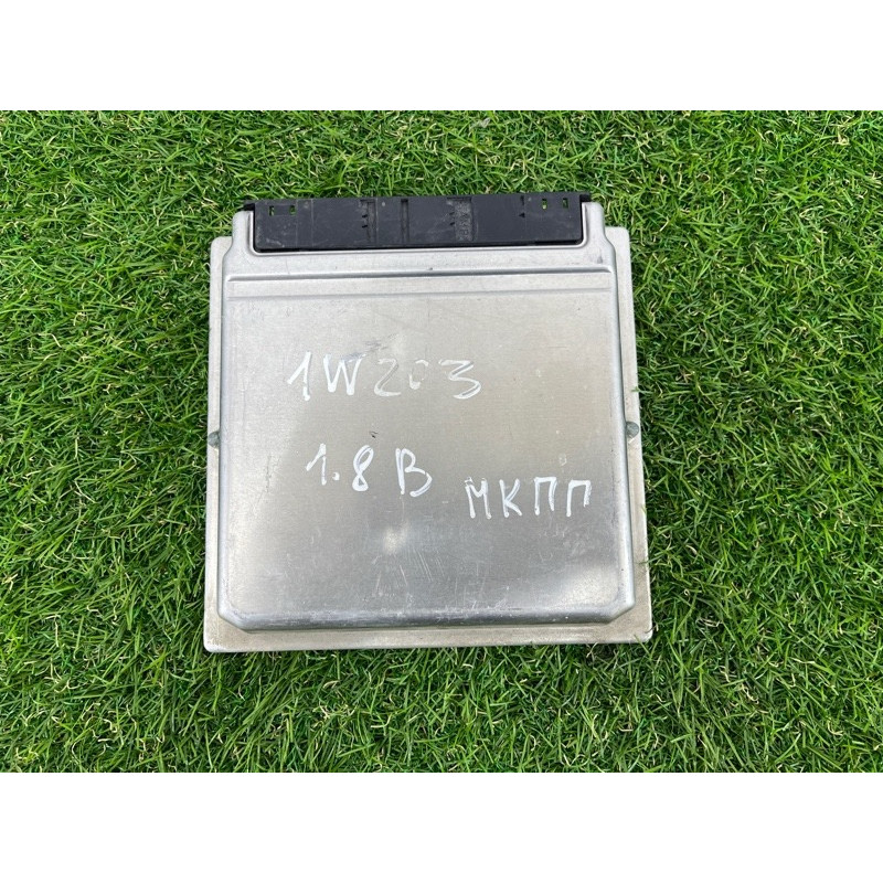 Блок управления двигателем (электрика / блок управления) Mercedes-Benz C-class W203 1.8 M111.951 A1111532979