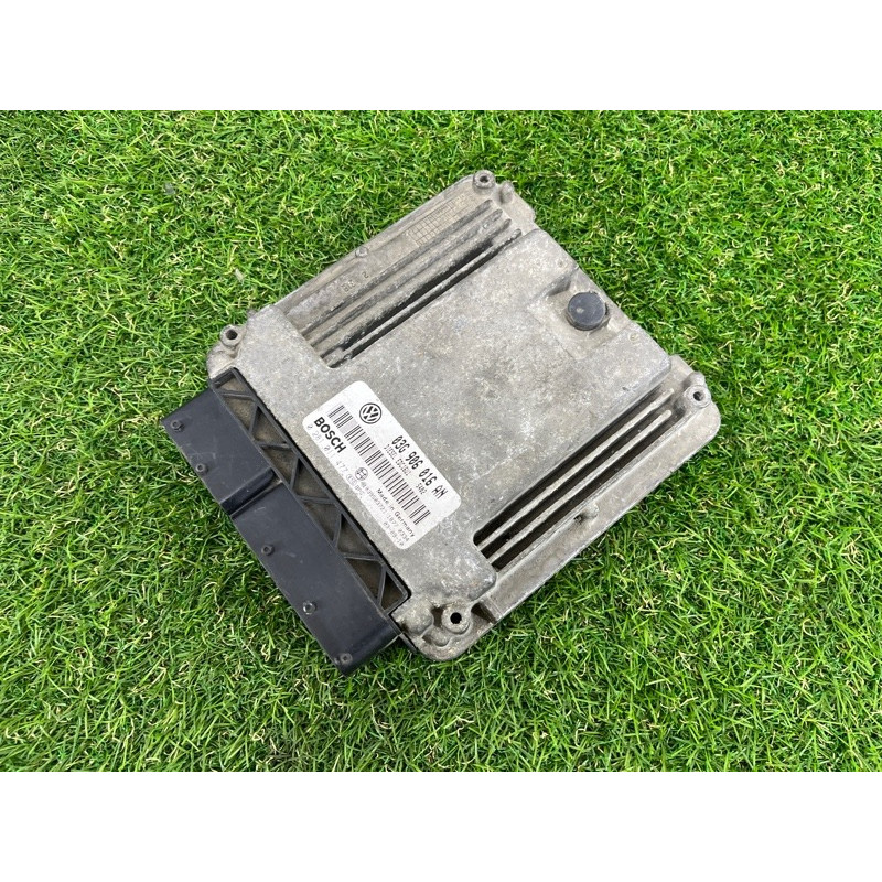 ЭБУ (электрика / блок управления) Volkswagen Golf 1K 2004 2.0 BKD 03G906016AN