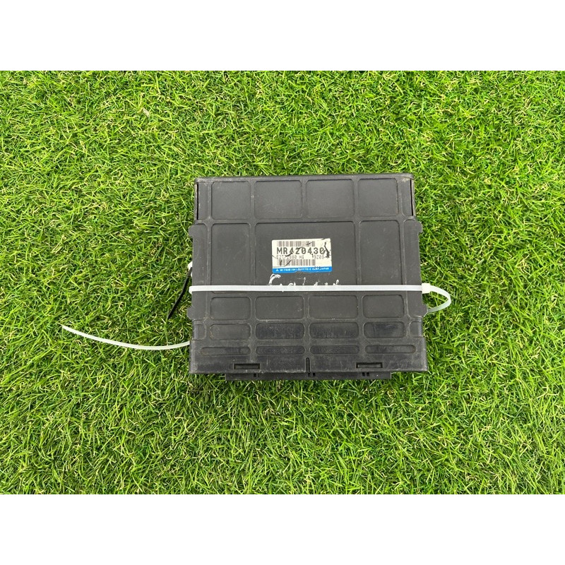 Блок управления двигателем (электрика / блок управления) Mitsubishi Galant 8 2.4GDI MR420430