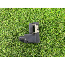 Предохранитель на клемме аккумулятора