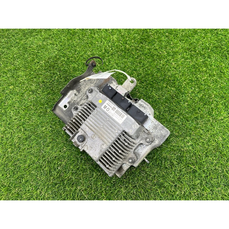 Блок управления двигателем (электрика / блок управления) Nissan Juke F15 2011 1.6 237101KC8B