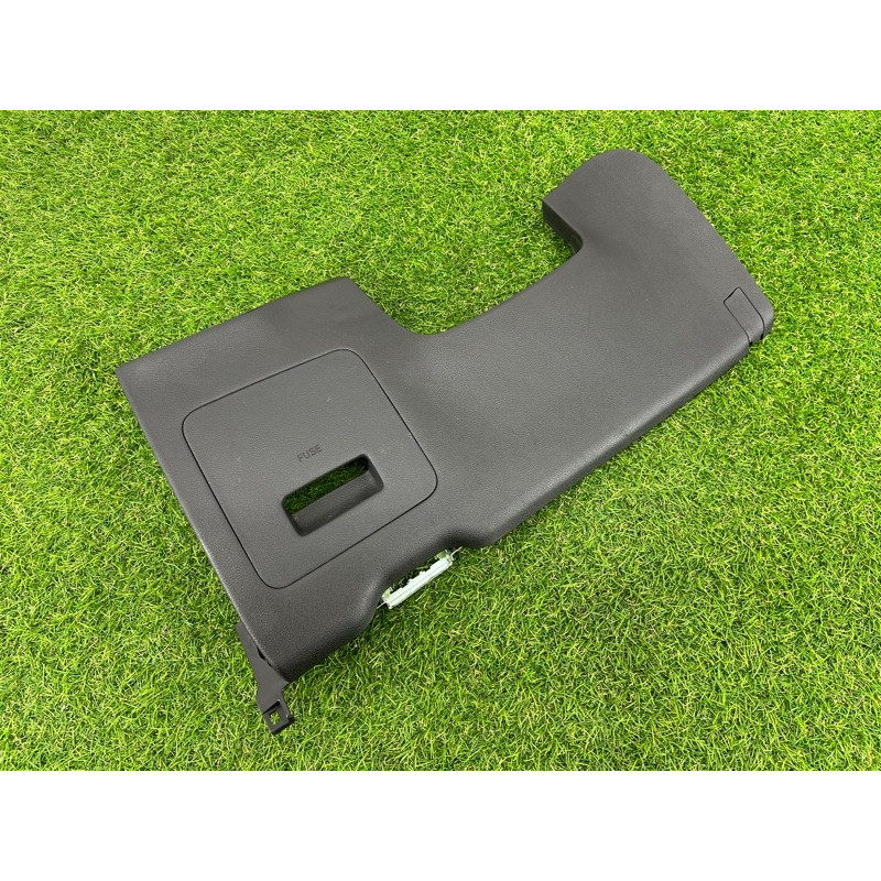 Накладка торпедо нижняя (салон) Hyundai Santa Fe TM 2019 2.4GDI 84750S2000NNB