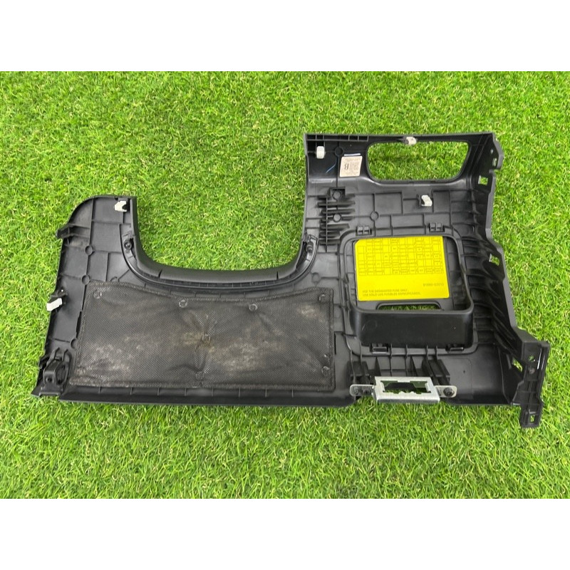 Накладка торпедо нижняя (салон) Hyundai Santa Fe TM 2019 2.4GDI 84750S2000NNB