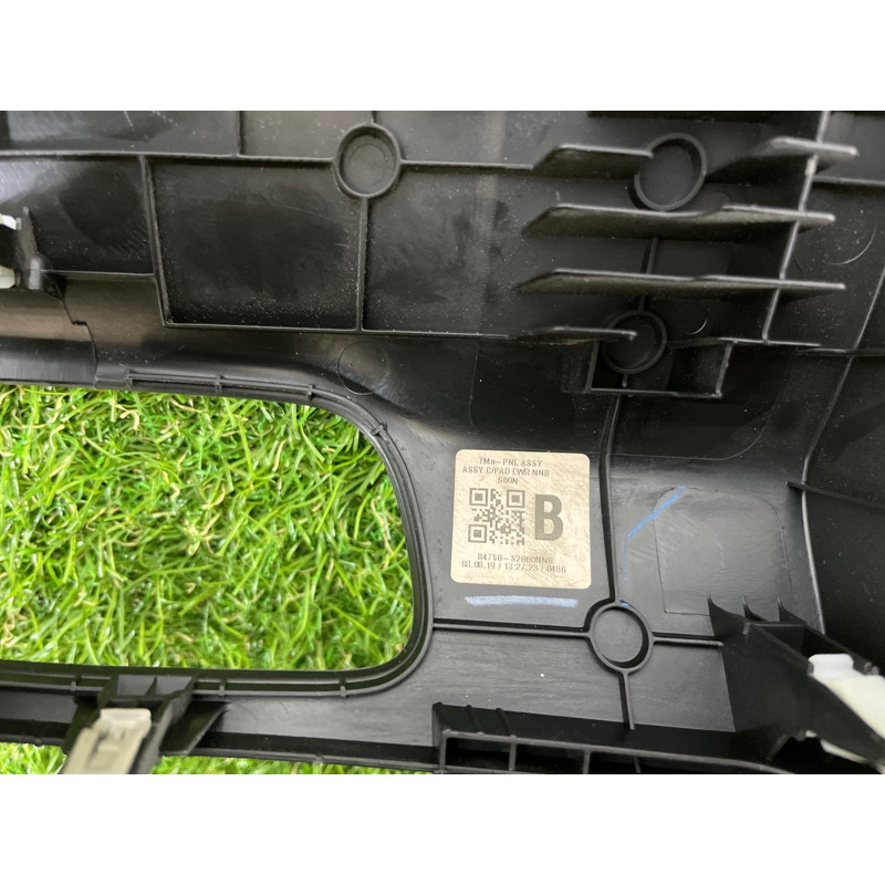 Накладка торпедо нижняя (салон) Hyundai Santa Fe TM 2019 2.4GDI 84750S2000NNB