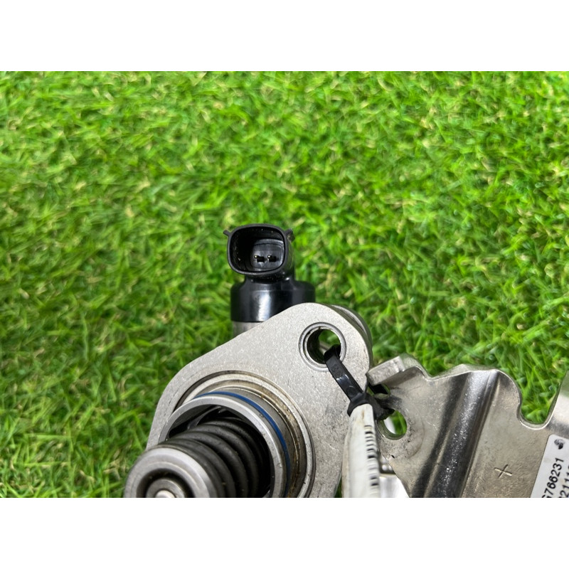 ТНВД (топливная система) Cadillac Xt5 1 2016 3.6 12673141