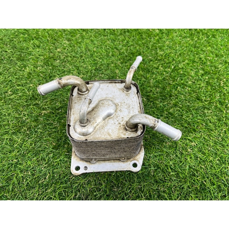 Теплообменник масляного фильтра (двигатель и элементы) Nissan Juke F15 2013 1.6 216063JX0C