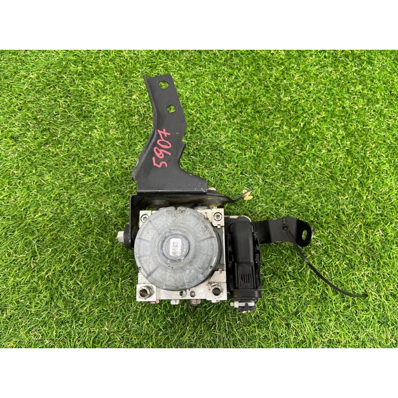 Блок abs (тормозная система) Mitsubishi Outlander GF 2017 2.4 4670b374