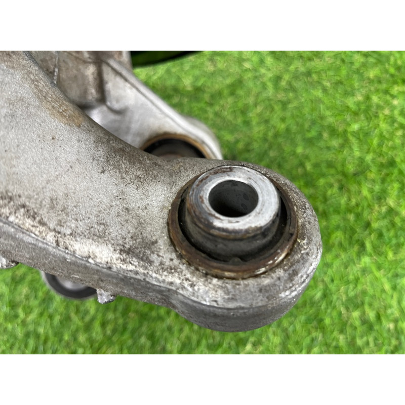 Цапфа подвески (подвеска) Ford Explorer MK5 3.7 DB5Z5B759A