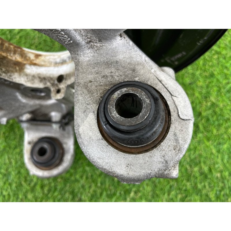 Цапфа подвески (подвеска) Ford Explorer MK5 3.7 DB5Z5B759A