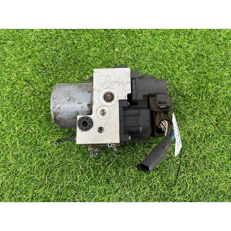 Блок abs (тормозная система) Nissan Navara D22 2004 2.5 47660VK310