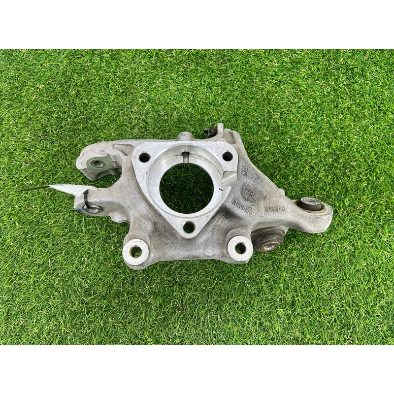 Цапфа подвески (подвеска) Opel Insignia B 2019 84196219