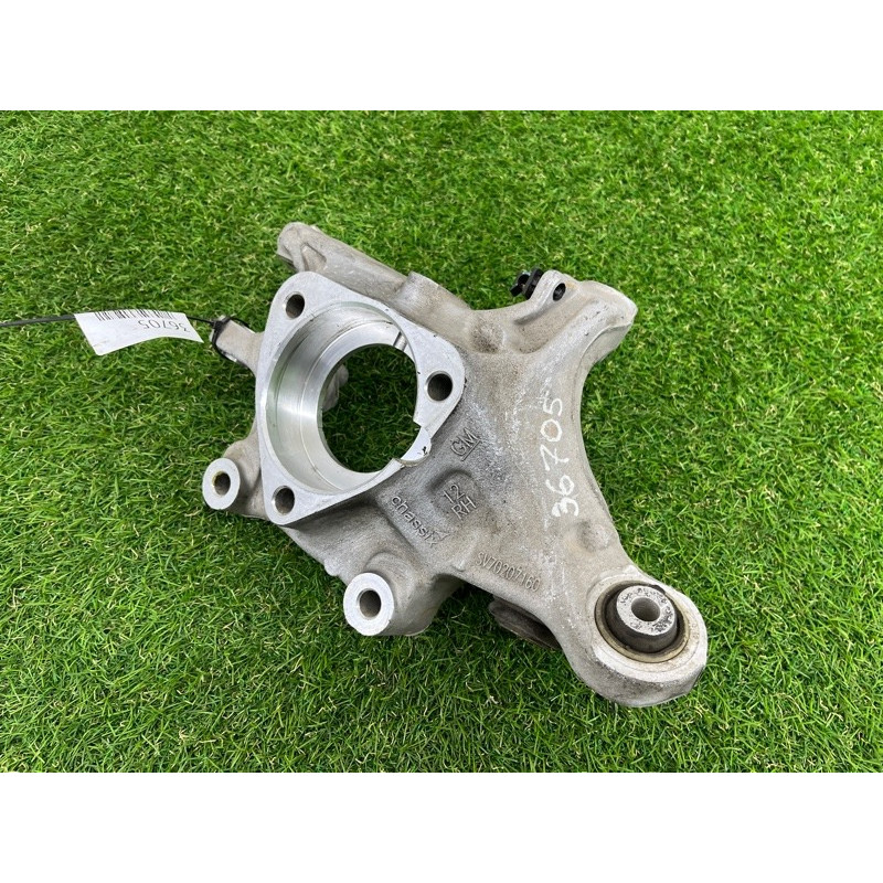 Цапфа подвески (подвеска) Opel Insignia B 2019 84196219