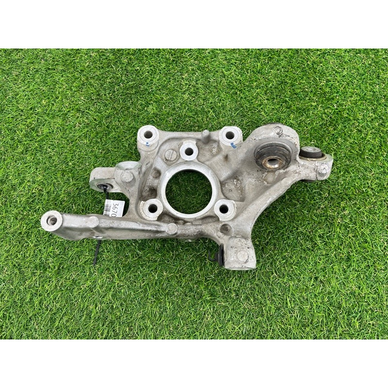 Цапфа подвески (подвеска) Opel Insignia B 2019 84196219