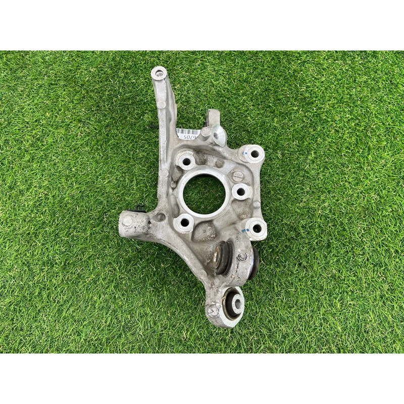 Цапфа подвески (подвеска) Opel Insignia B 2019 84196219