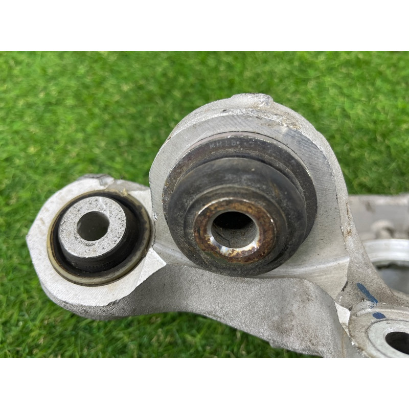 Цапфа подвески (подвеска) Opel Insignia B 2019 84196219