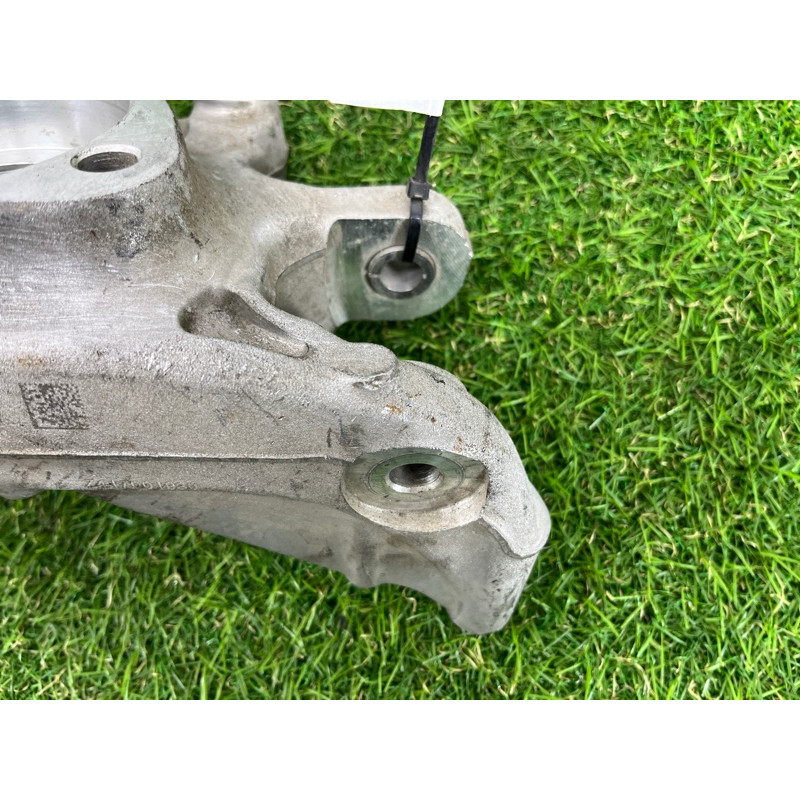 Цапфа подвески (подвеска) Opel Insignia B 2019 84196219