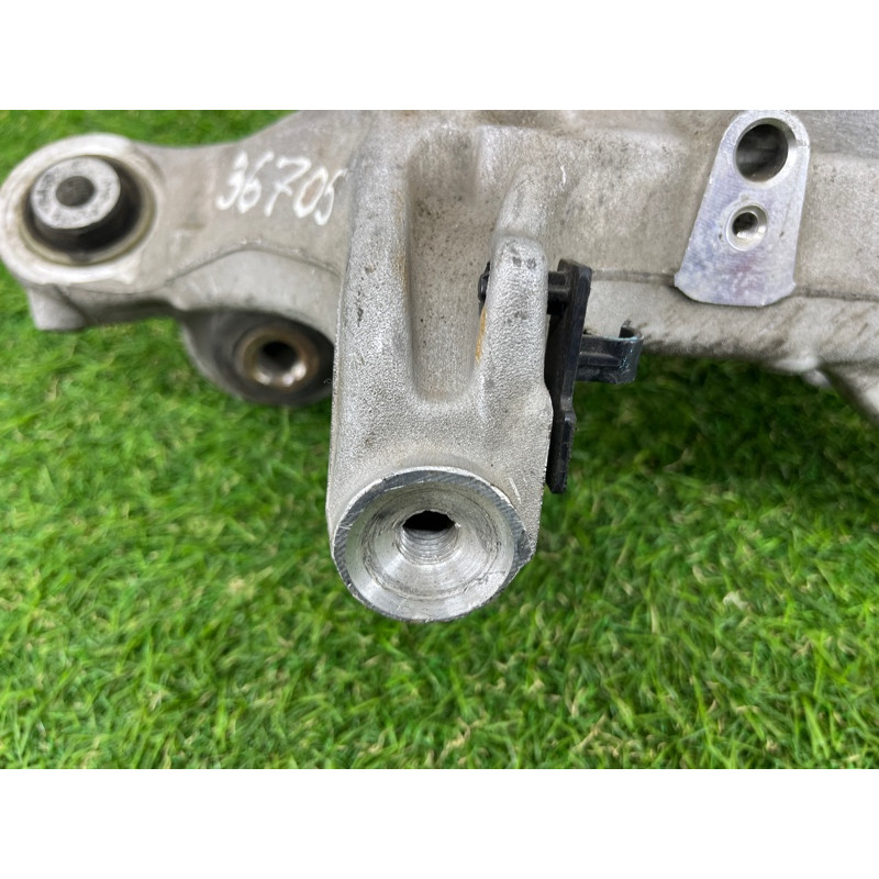 Цапфа подвески (подвеска) Opel Insignia B 2019 84196219