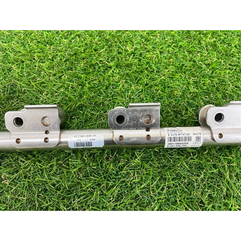 Топливная рампа (топливная система) Ford Mustang MK6 CJ5Z9D280A