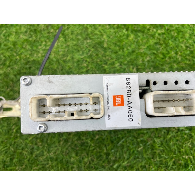 Усилитель звука (электрика) Toyota Solara XV20 2002 86280aa060