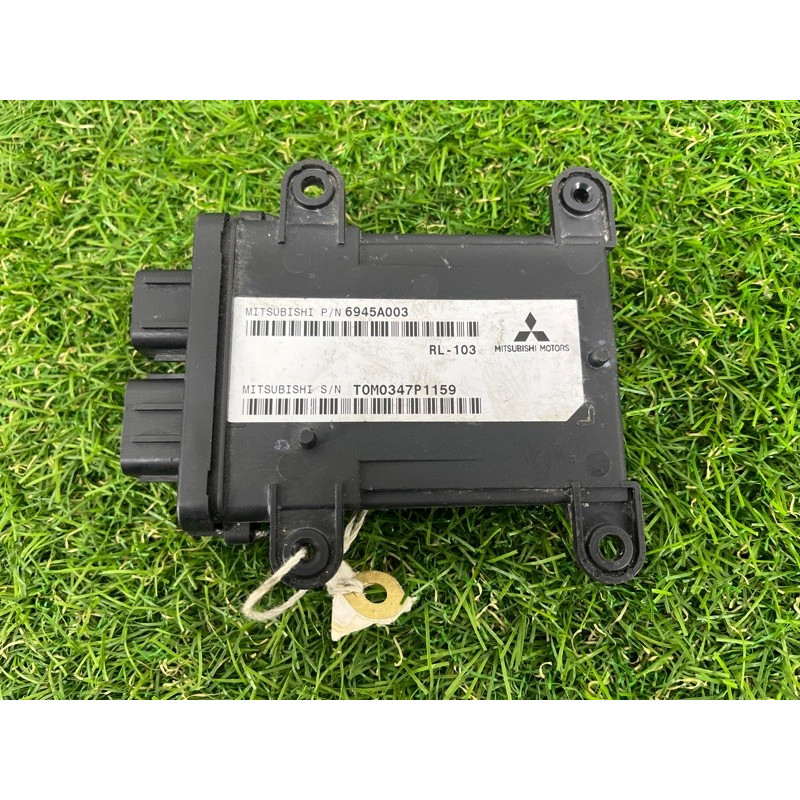 Блок управления сиденьем (электрика / блок управления) Mitsubishi OUTLANDER XL CW 6945a003