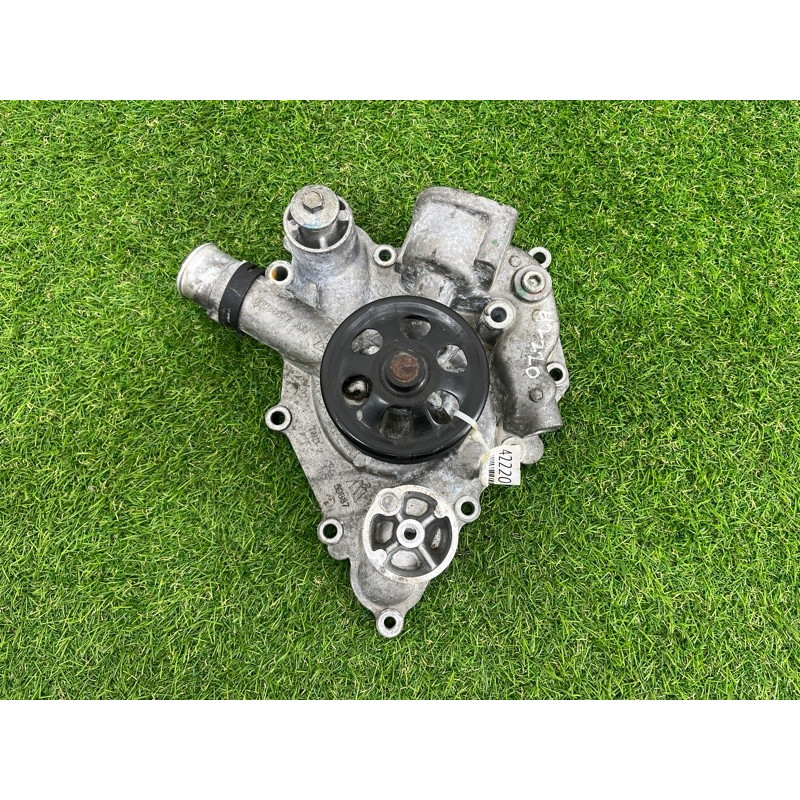 Помпа (система охлаждения) Dodge Durango WD 2015 5.7 HEMi 05038677aa