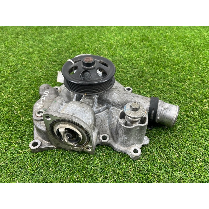 Помпа (система охлаждения) Dodge Durango WD 2015 5.7 HEMi 05038677aa