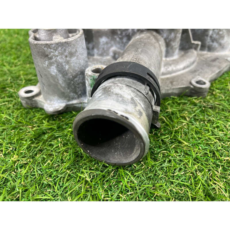 Помпа (система охлаждения) Dodge Durango WD 2015 5.7 HEMi 05038677aa