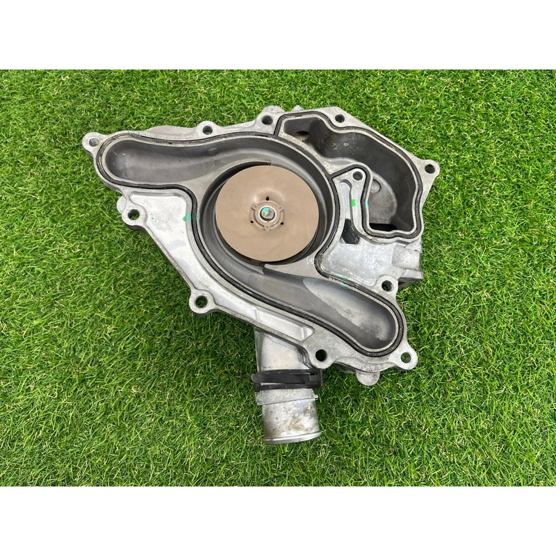 Помпа (система охлаждения) Dodge Durango WD 2015 5.7 HEMi 05038677aa