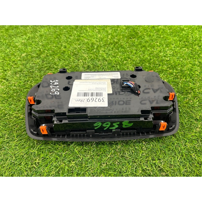 Блок управления климат-контролем (электрика / блок управления) Jeep Renegade BU 2020 2.4 6VN78LXHAA