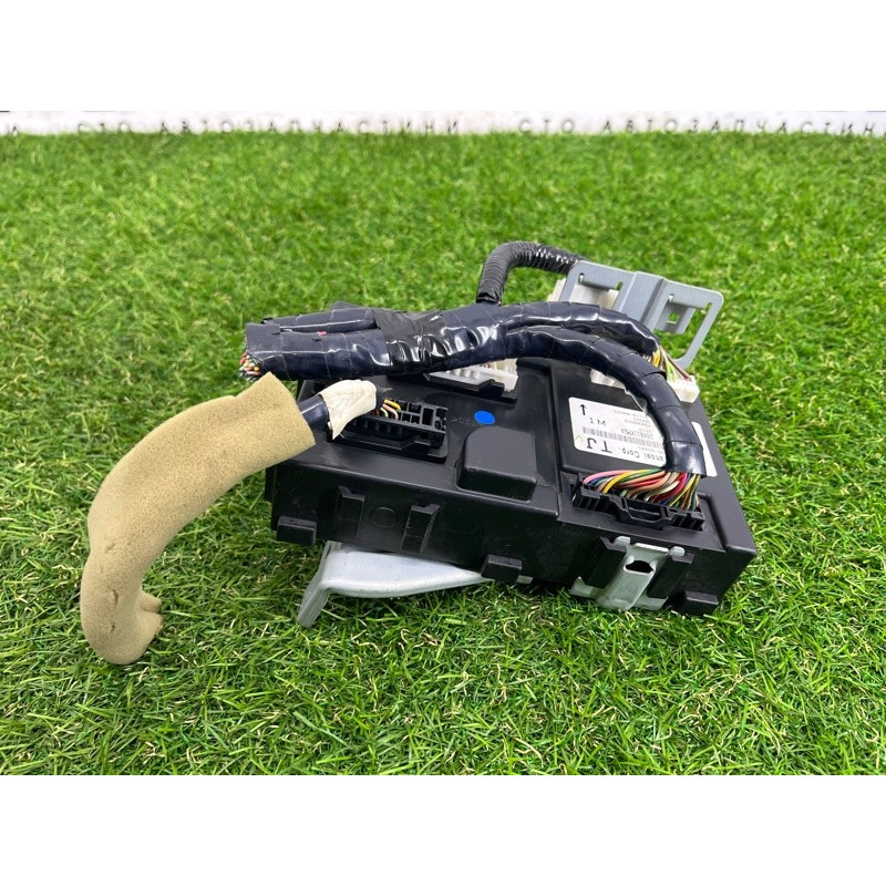 Блок комфорта (электрика / блок управления) Nissan Juke F15 2011 1.6 284b11km2a