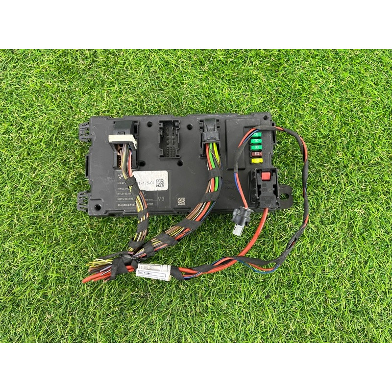 ЕБУ (електрика / блок управління) BMW 3-series F30 2013 N26B20 61359317175