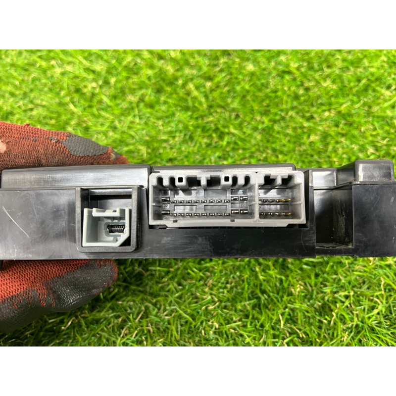 Блок Bluetooth (электрика / блок управления) Jeep Patriot MK74 2012 2.4 68104903ab