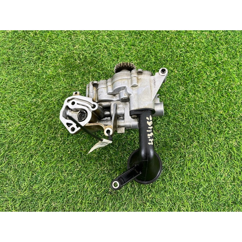 Маслонасос (двигатель и элементы) Volkswagen Tiguan 5N 2.0 06j115106ab