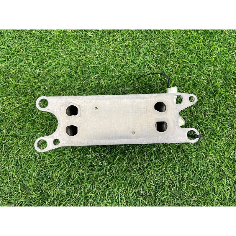 Теплообменник масляного фильтра (двигатель и элементы) Dodge Journey SXT 2013 3.6 5184294AE