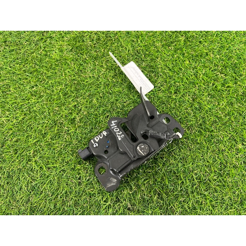 Замок капота (кузов и элементы) Dodge Durango WD 2015 5.7 HEMi 4589688AE