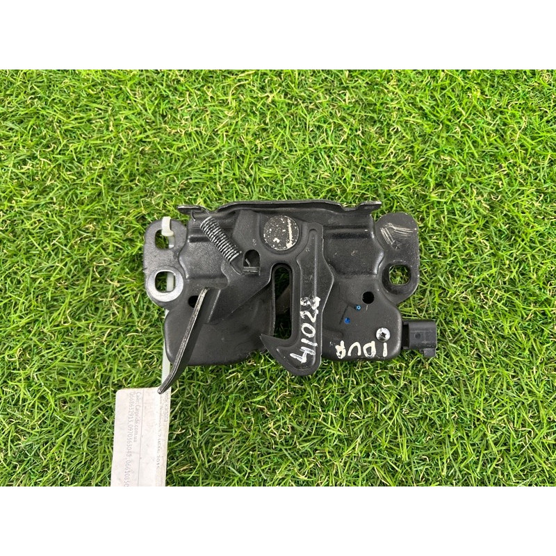 Замок капота (кузов и элементы) Dodge Durango WD 2015 5.7 HEMi 4589688AE