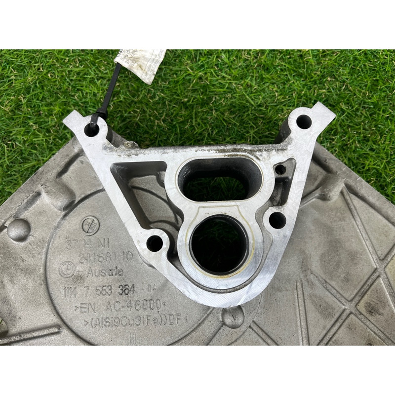 Передня кришка двигуна (двигун та елементи) BMW 5-series F10 2011 N63B44 11148483806