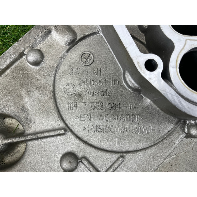 Передня кришка двигуна (двигун та елементи) BMW 5-series F10 2011 N63B44 11148483806