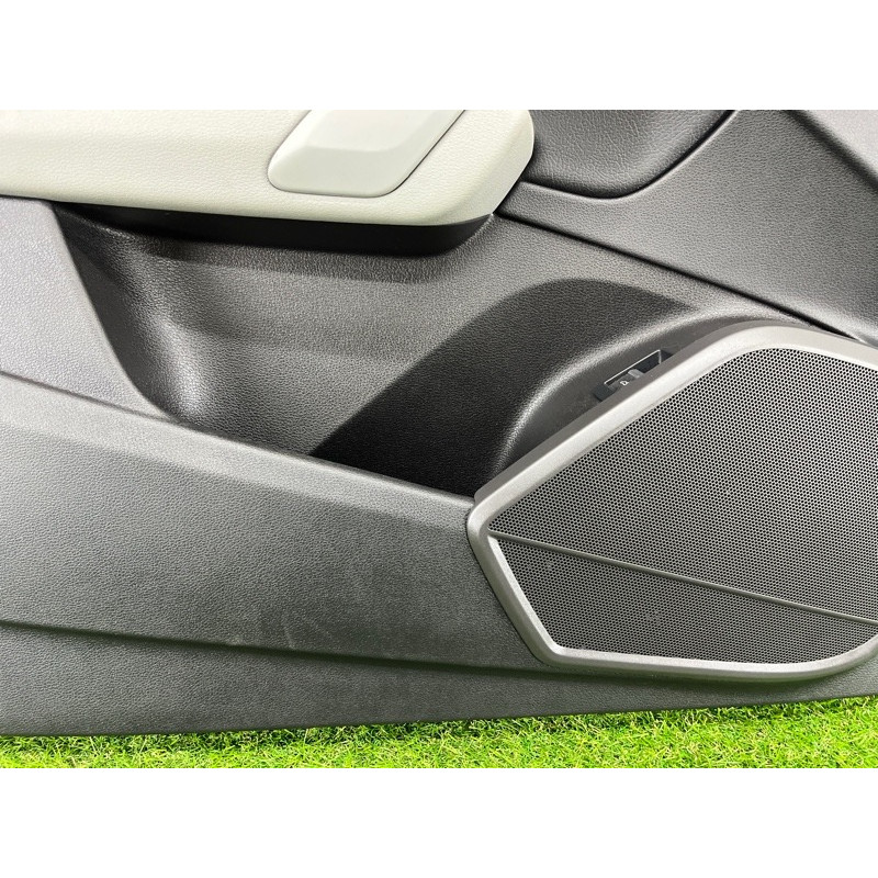 Дверная карта (салон) AUDI Q5 FY 2018 2.0 TFSI DAYB 80A867103BWFA