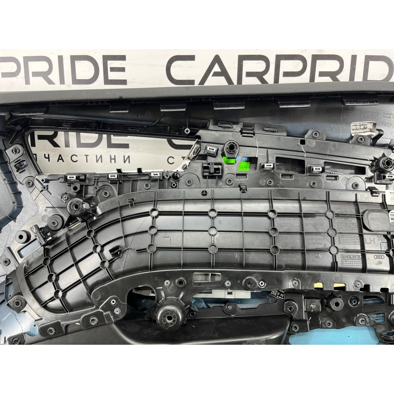 Дверная карта (салон) AUDI Q5 FY 2018 2.0 TFSI DAYB 80A867103BWFA