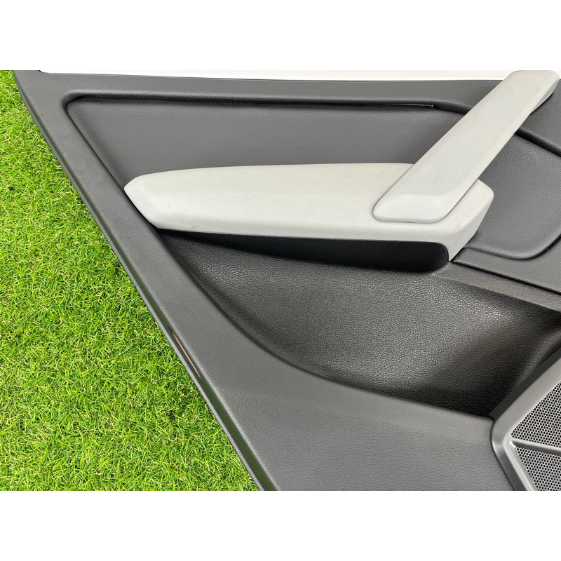 Дверная карта (салон) AUDI Q5 FY 2018 2.0 TFSI DAYB 80A867303LWFA