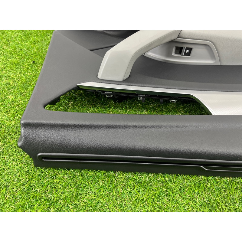 Дверная карта (салон) AUDI Q5 FY 2018 2.0 TFSI DAYB 80A867303LWFA