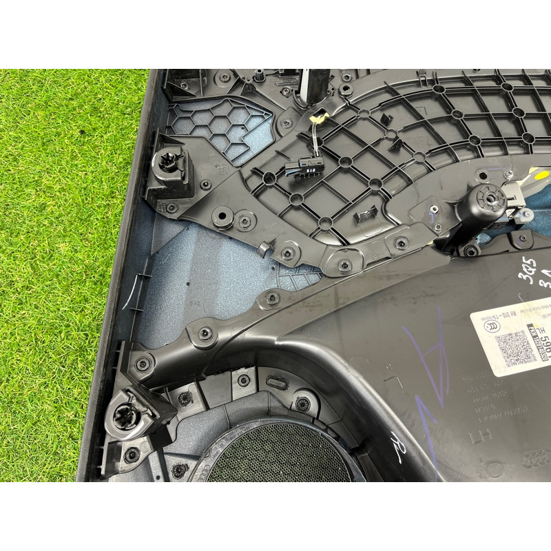 Дверная карта (салон) AUDI Q5 FY 2018 2.0 TFSI DAYB 80A867303LWFA