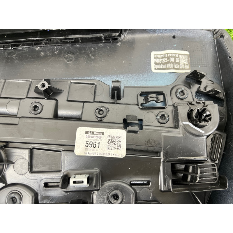 Дверная карта (салон) AUDI Q5 FY 2018 2.0 TFSI DAYB 80A867303LWFA