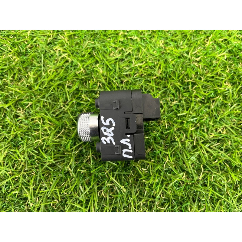 Кнопка регулировки зеркала (электрика / кнопки) AUDI Q5 FY 2018 2.0 TFSI DAYB 4M0959565Q